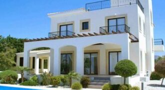 VILLAS IN GOLF RESORT CYPRUS